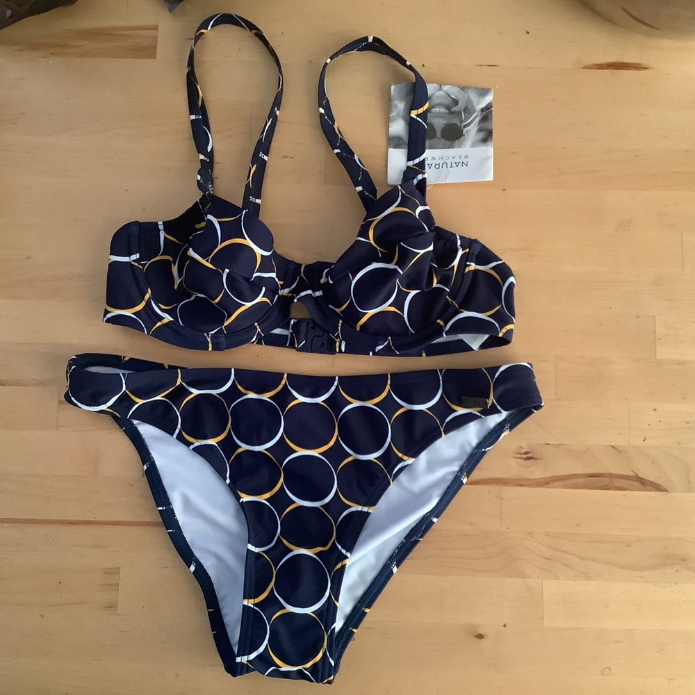 NEW NATURANA bikini size 36 B underwire bra fast drying Size S